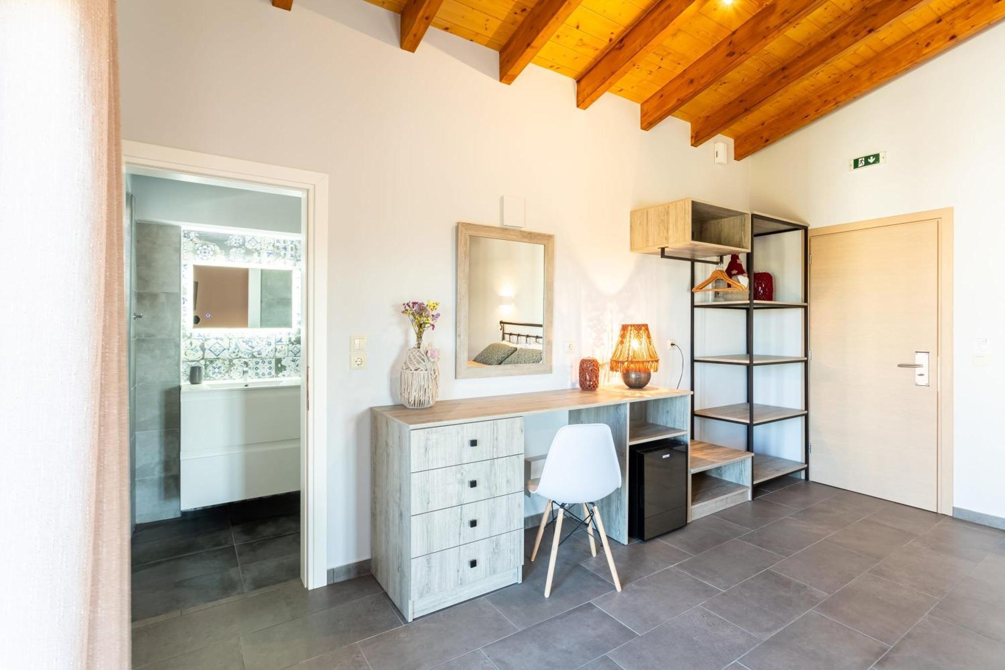 Petrino Serene Nests - Bright Getaways Kakovatos Esterno foto